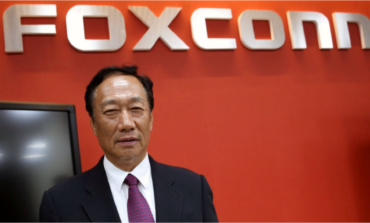 Foxconn says Apple, Dell join its bid for Toshiba chip business