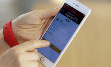 As iPhone 8 Looms, Firms Scramble to Lock Up Memory Chip Supply