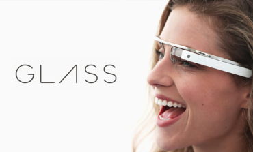 Google Wants to Sell Its Digital Glasses to Employees at Companies